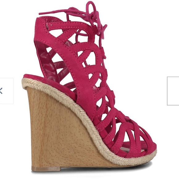 Indigo Rd. Women's Holiday-A Sandals in Dkpnk - Picture 2 of 3